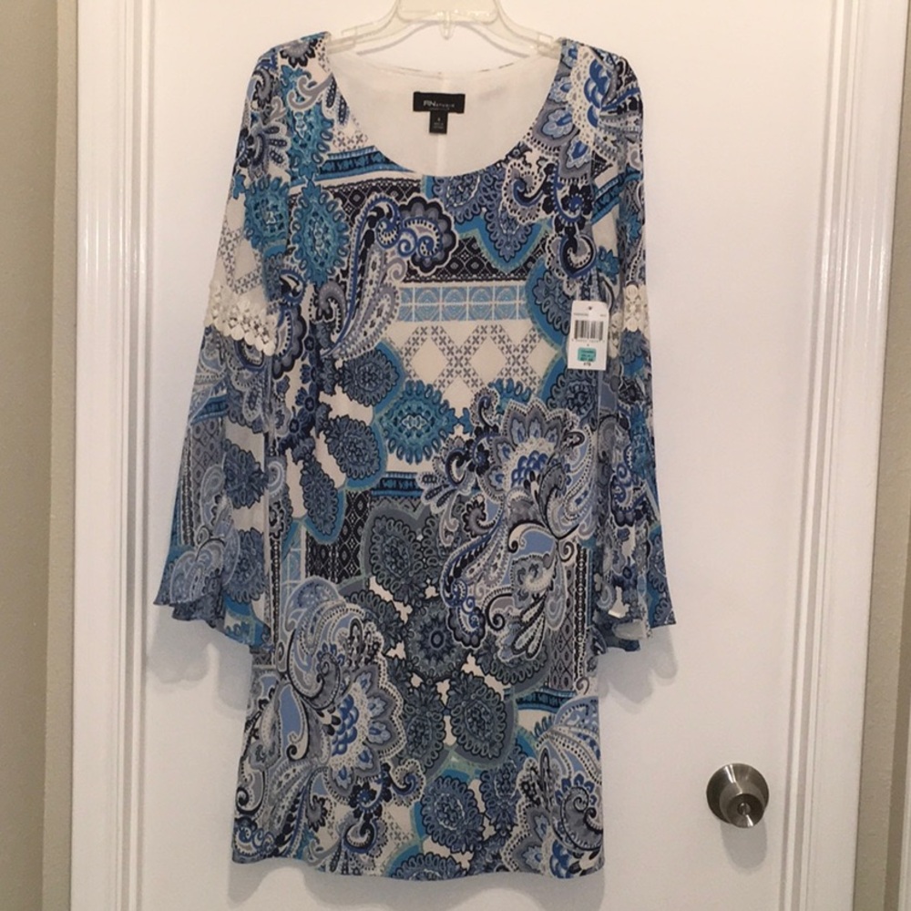 NWT RN Studio Boho Flute Sleeve Dress